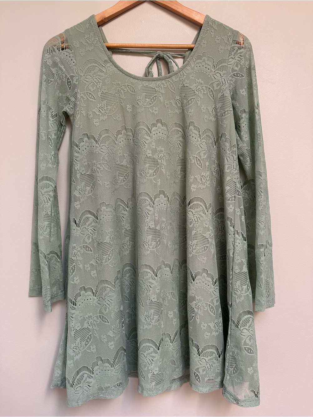 Altar’d‎ State Mint Green Lace Bell Sleeve Mini Dress Tie Back Women’s Small